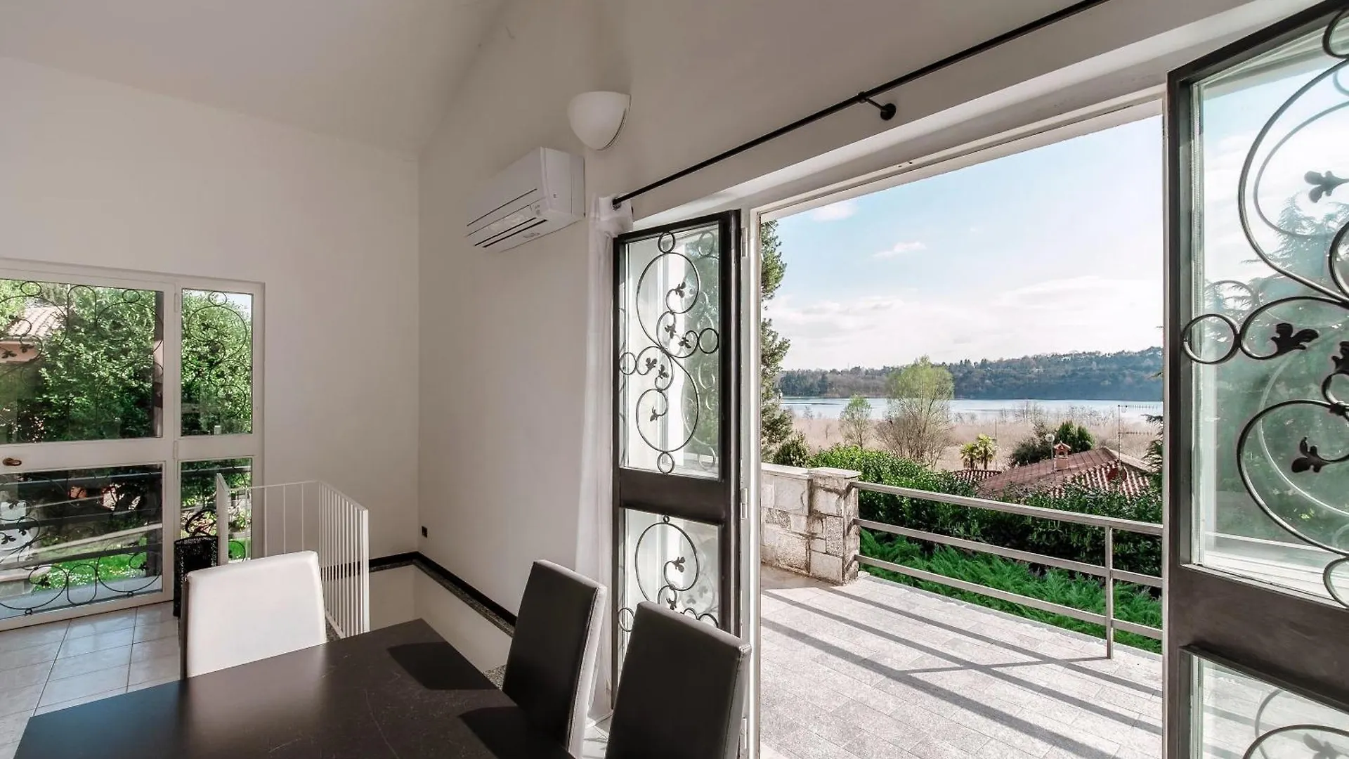 Montorfano Garden & Lake View By Quokka 360 - Villa Near Lake Como Italië